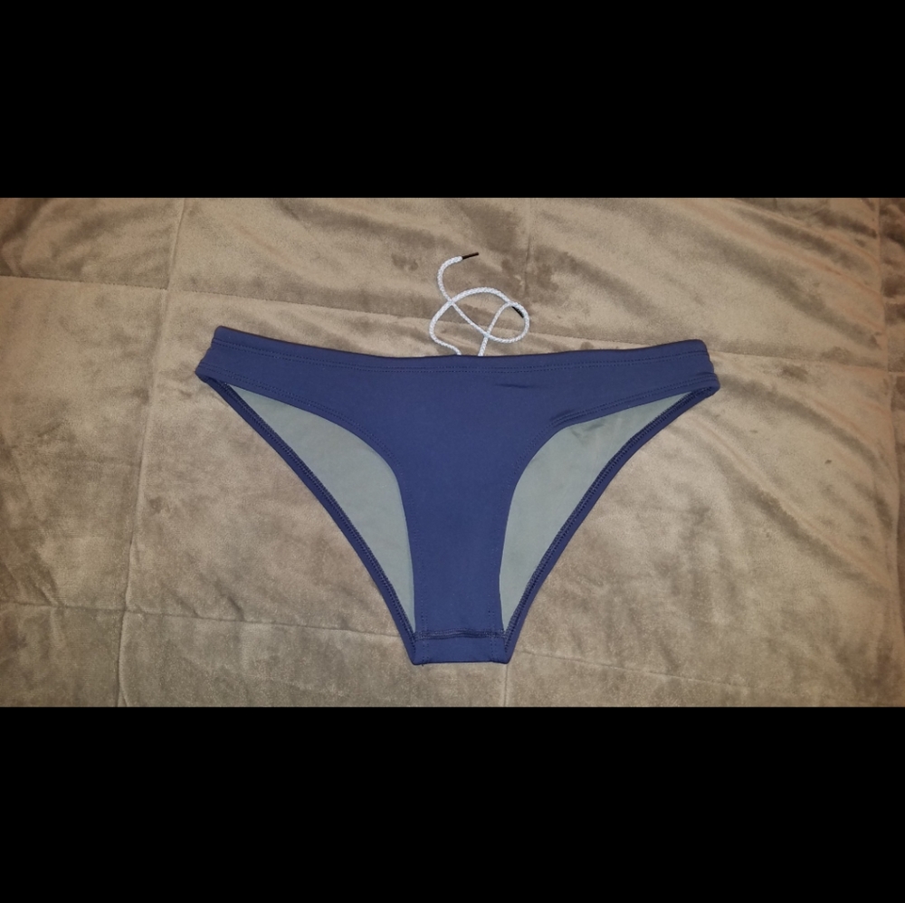 Navy blue Andy joyn bikini bottom Medium